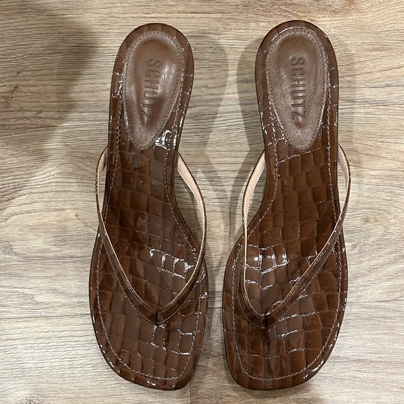 Schultz Sandal - Picture 2 of 5